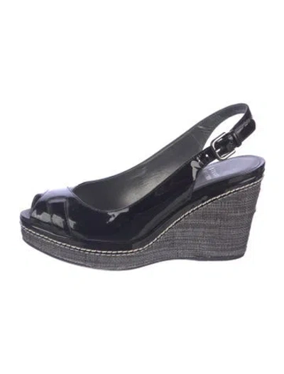 Pre-owned Stuart Weitzman Patent Leather Slingback Pumps In Black