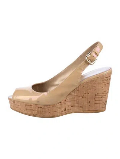 Pre-owned Stuart Weitzman Patent Leather Slingback Pumps In Neutral