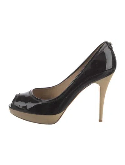 Pre-owned Stuart Weitzman Patent Leather Slingback Sandals In Black