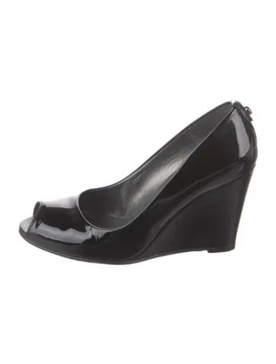 Pre-owned Stuart Weitzman Patent Leather Slingback Sandals In Black