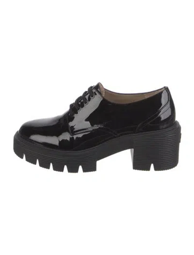 Pre-owned Stuart Weitzman Patent Leather Sneakers In Black