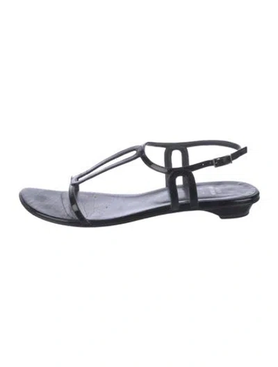 Pre-owned Stuart Weitzman Patent Leather T-strap Sandals In Black