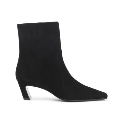STUART WEITZMAN POINTED TOE ANKLE BOOTS WITH MID-HEIGHT HEEL