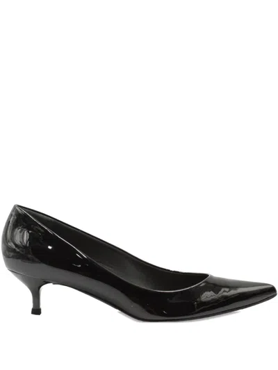 Pre-owned Stuart Weitzman Pointed-toe Pumps In Black