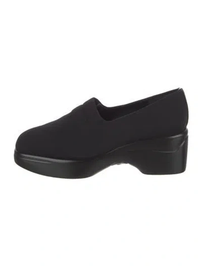 Pre-owned Stuart Weitzman Pumps In Black