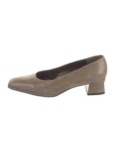 Pre-owned Stuart Weitzman Pumps In Neutral