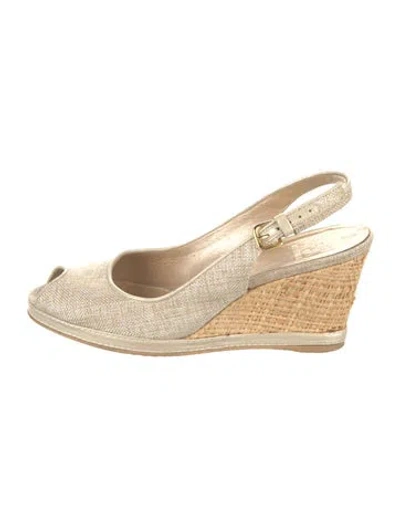 Pre-owned Stuart Weitzman Raffia Slingback Pumps In Neutral
