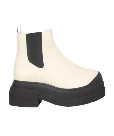 STUART WEITZMAN ROUND HEAD DESIGN AND ANKLE BOOTS