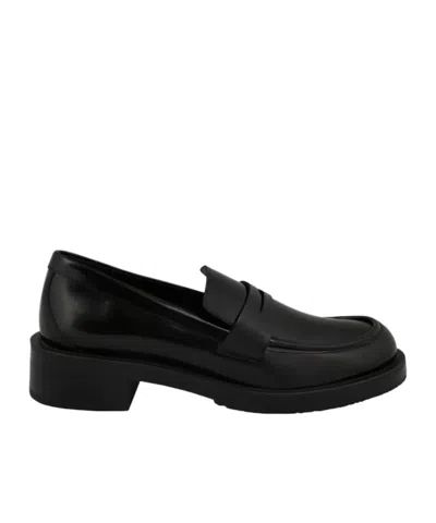 Stuart Weitzman Round Head Loafer Shoes In Black