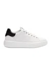 Stuart Weitzman Round Head Low-cut Casual Shoes In White