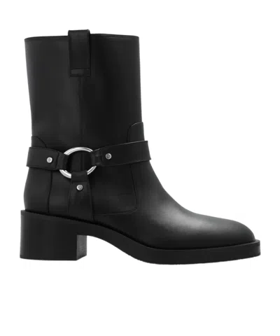 STUART WEITZMAN STUART WEITZMAN ROUND TOE ANKLE BOOTS
