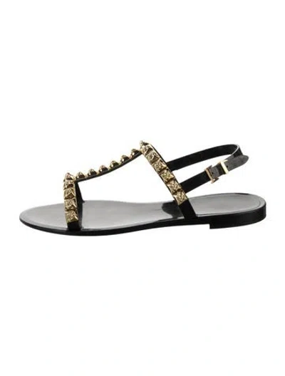 Pre-owned Stuart Weitzman Rubber Studded Accents T-strap Sandals