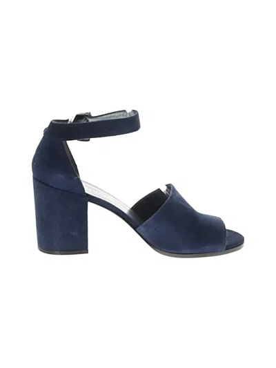Pre-owned Stuart Weitzman Sandals In Blue