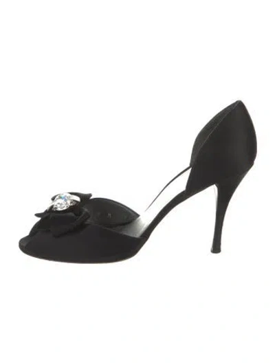 Pre-owned Stuart Weitzman Satin Bow Accents Pumps In Black
