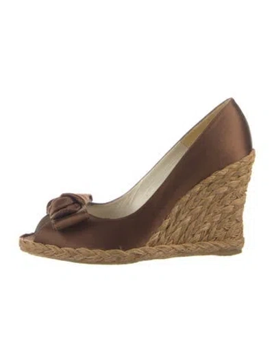 Pre-owned Stuart Weitzman Satin Bow Accents Pumps In Brown