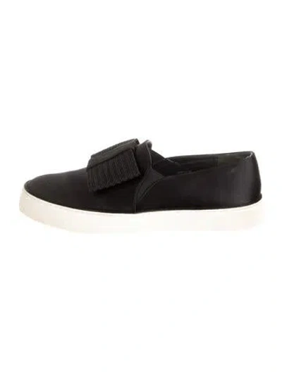 Pre-owned Stuart Weitzman Satin Bow Accents Sneakers In Black