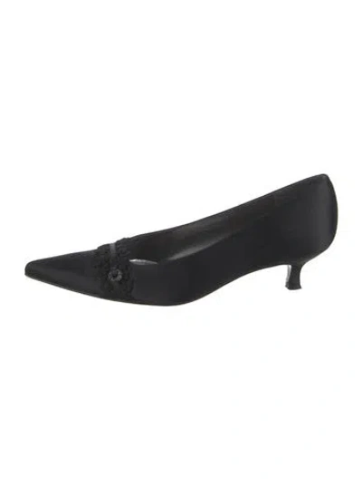 Pre-owned Stuart Weitzman Satin Crystal Embellishments Pumps In Black