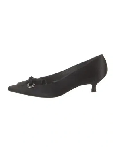 Pre-owned Stuart Weitzman Satin Crystal Embellishments Pumps In Black