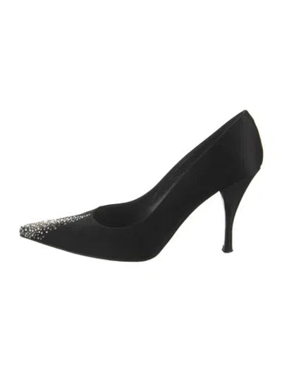 Pre-owned Stuart Weitzman Satin Crystal Embellishments Pumps In Black