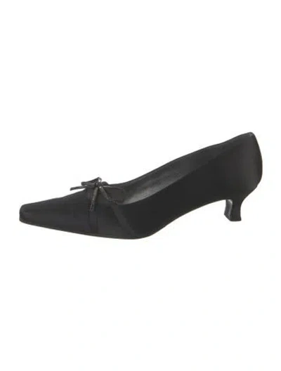 Pre-owned Stuart Weitzman Satin Crystal Embellishments Pumps In Black