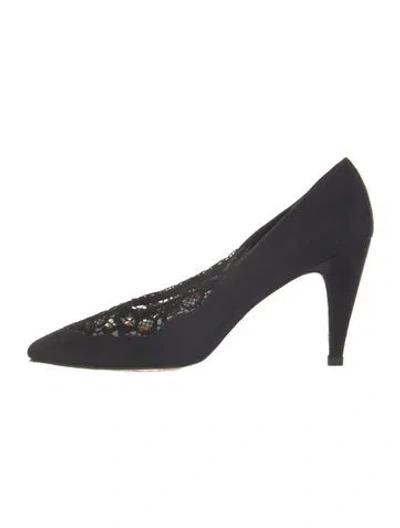 Pre-owned Stuart Weitzman Satin Pumps In Black