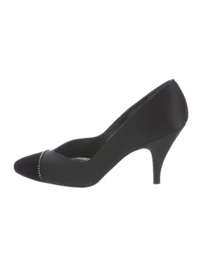 Pre-owned Stuart Weitzman Satin Pumps In Black