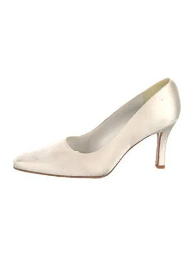 Pre-owned Stuart Weitzman Satin Pumps In Neutral