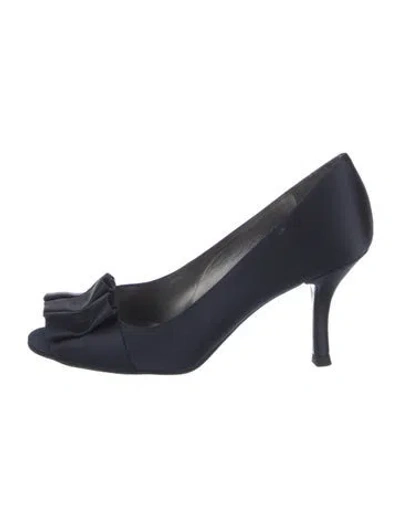 Pre-owned Stuart Weitzman Satin Ruffle Embellishment Pumps In Black