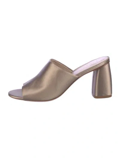 Pre-owned Stuart Weitzman Satin Slides In Neutral