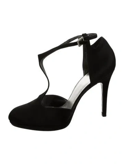 Pre-owned Stuart Weitzman Satin T-strap Pumps In Black