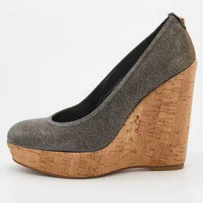 Pre-owned Stuart Weitzman Silver/gold Glitter Lurex Fabric Cork Wedge Platform Pumps Size 38.5