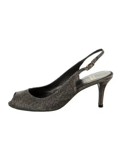 Pre-owned Stuart Weitzman Slingback Pumps In Black