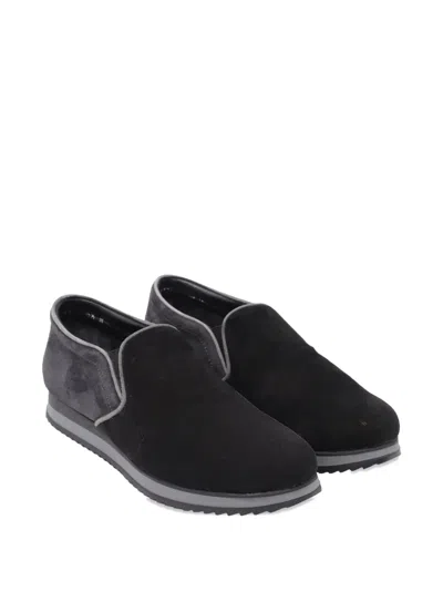 Pre-owned Stuart Weitzman Slip-on Sneakers In Black