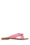 Stuart Weitzman Nappa Leather Knit Bow Slippers In Pink