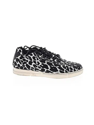 Pre-owned Stuart Weitzman Sneakers In Black
