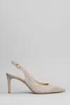 Stuart Weitzman Stuart Power Lsgbk 7 Pumps In Gold Leather In Gold