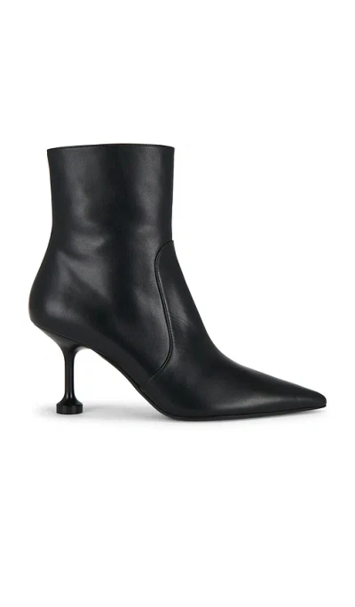 Stuart Weitzman Stuartini Zip Bootie 75 In Black
