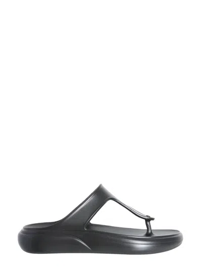 STUART WEITZMAN STUART WEITZMAN STUFLEX T-STRAP SLIDE SANDAL