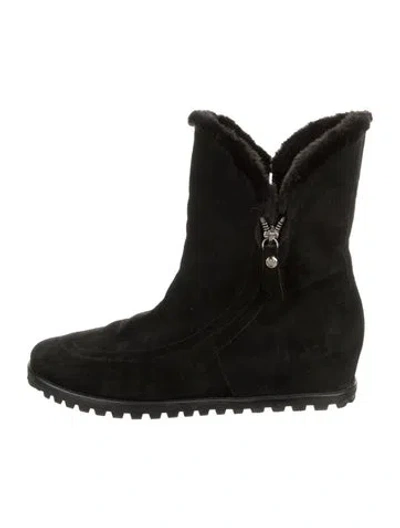 Pre-owned Stuart Weitzman Suede Boots In Black