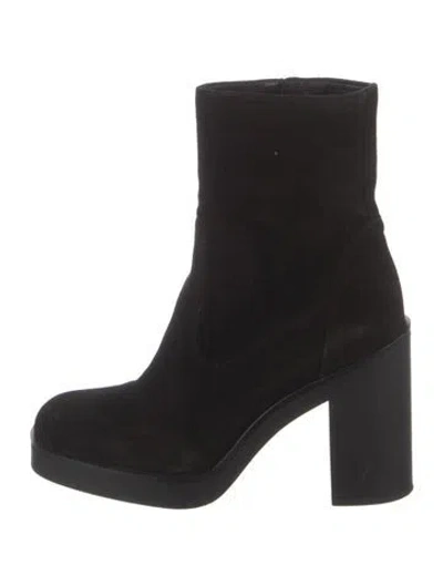 Pre-owned Stuart Weitzman Suede Boots In Black