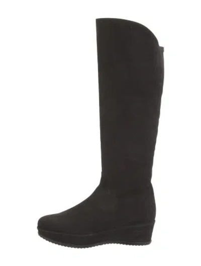 Pre-owned Stuart Weitzman Suede Boots In Black