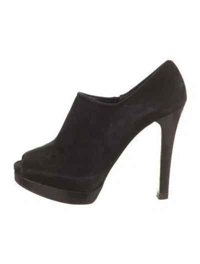 Pre-owned Stuart Weitzman Suede Boots In Black