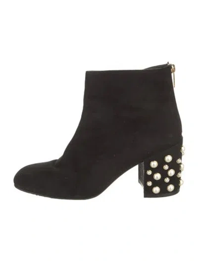 Pre-owned Stuart Weitzman Suede Boots In Black
