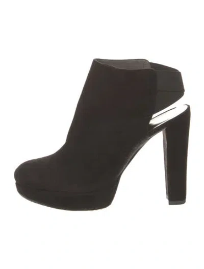 Pre-owned Stuart Weitzman Suede Boots In Black