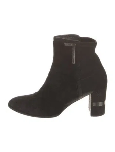 Pre-owned Stuart Weitzman Suede Boots In Black