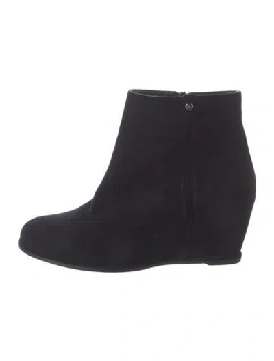 Pre-owned Stuart Weitzman Suede Boots In Black