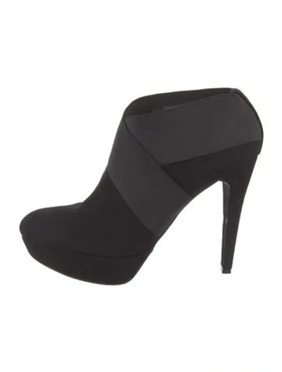 Pre-owned Stuart Weitzman Suede Boots In Black