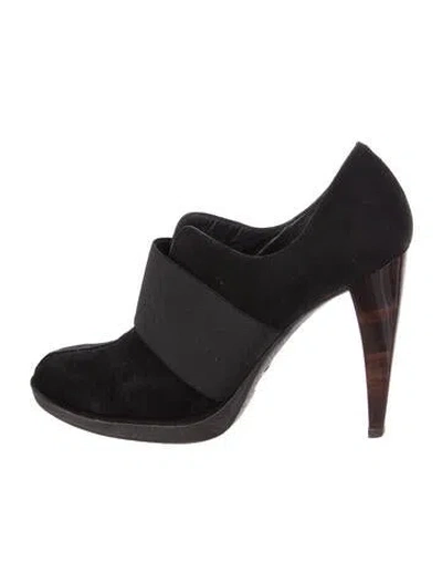 Pre-owned Stuart Weitzman Suede Boots In Black