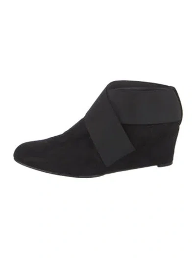 Pre-owned Stuart Weitzman Suede Boots In Black