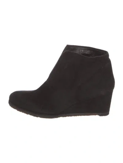 Pre-owned Stuart Weitzman Suede Boots In Black